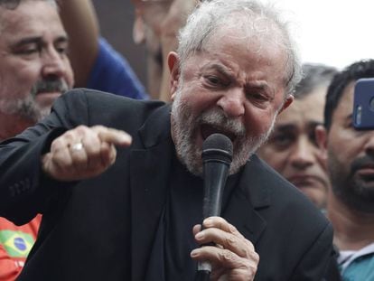 Lula discursa em São Bernardo do Campo. 