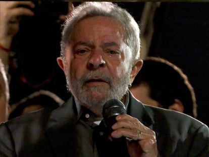 Lula discursa na av. Paulista na última sexta-feira.