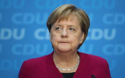 Merkel, nesta segunda-feira na coletiva de imprensa em Berlim na que anuncia sua decisão.