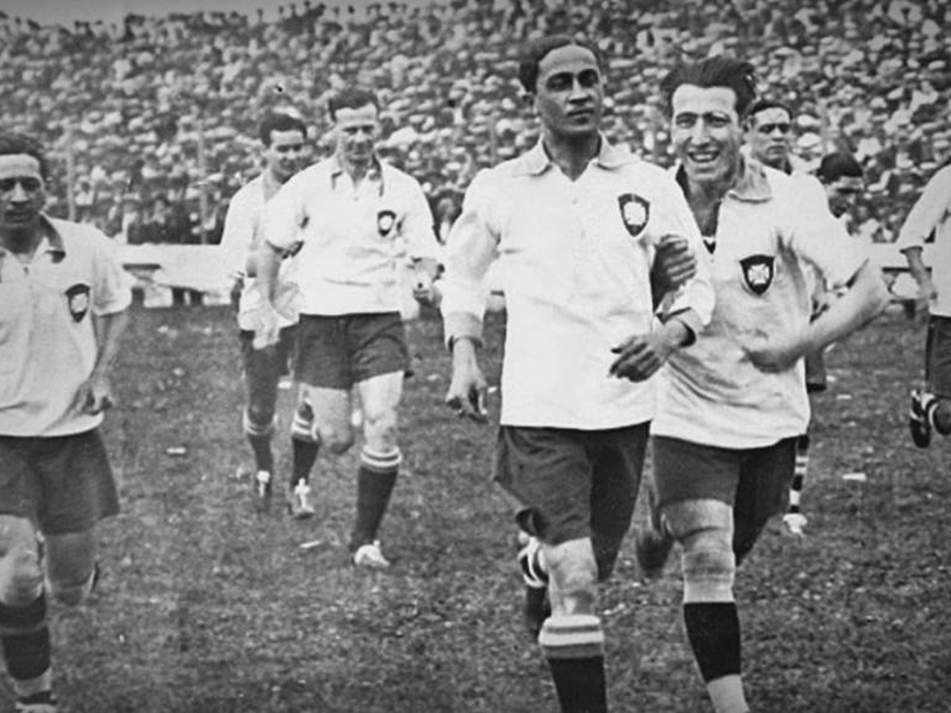 1950: Relatório oficial da CBD sobre a 1ª Copa do Mundo no Brasil