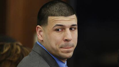 Aaron Hernandez, no julgamento de faz cinco dias.