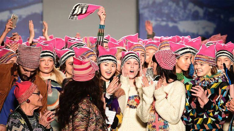 Missoni levou os ‘Pussy Hat” à passarela.