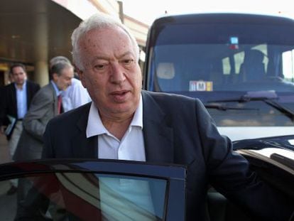 O ministro espanhol de Relações Exteriores, García-Margallo, chega a Cuba.