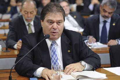 O ex-senador Gim Argello (PTB-DF), em foto de 2012 na CCJ do Senado.
