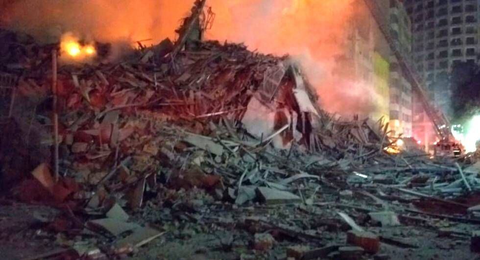 Os escombros do edifício no centro de São Paulo