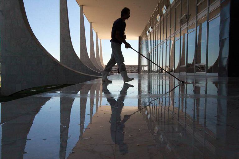 Limpeza no edifício do STF
