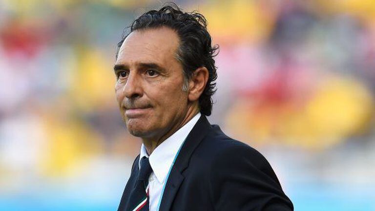 Prandelli, durante a partida contra o Uruguai.