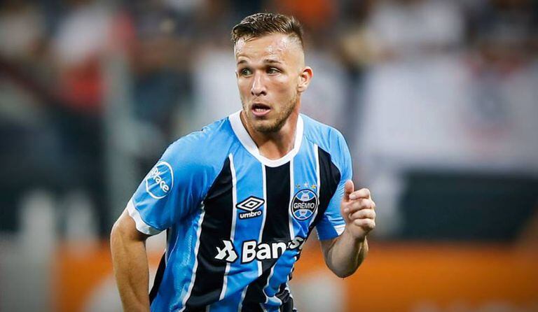 Arthur foi eleito a revelação do Campeonato Brasileiro.