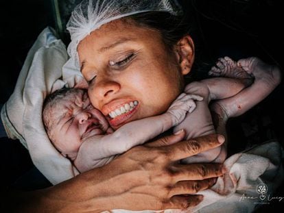 As melhores fotos de parto e pós-parto do ano