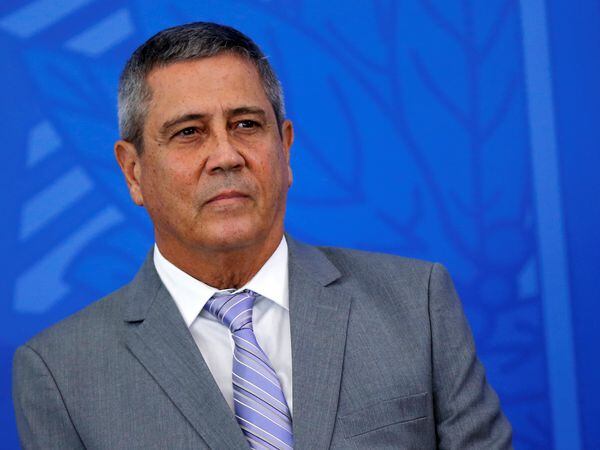 Brazil's Chief of Staff Minister Walter Souza Braga Netto looks on during a ceremony at the Planalto Palace, amid coronavirus disease (COVID-19) outbreak, in Brasilia, Brazil, April 7, 2020. REUTERS/Adriano Machado