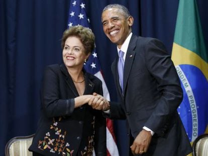 Obama e Dilma se cumprimentam antes de reunião.