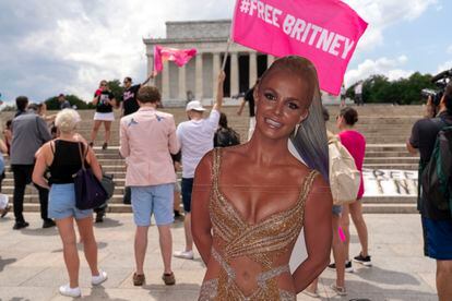 Cartazes de apoia a Britney Spears em, em 14 de julho de 2021