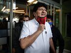 El expresidente de Bolivia Evo Morales se retira luego de ofrecer una rueda de prensa en Buenos Aires, el 22 de octubre.