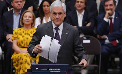 O presidente Sebastián Piñera faz um pronunciamento no palácio de La Moneda, em Santiago, em 23 de dezembro.