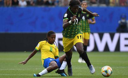 Seleção derrotou a Jamaica em sua estreia na Copa do Mundo feminina.