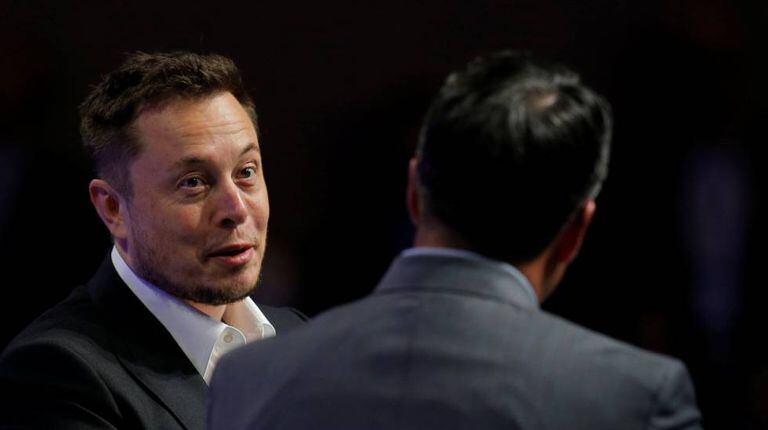 Elon Musk responde às perguntas do governador de Nevada