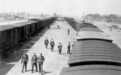 Guardas da SS no campo nazista de Auschwitz.