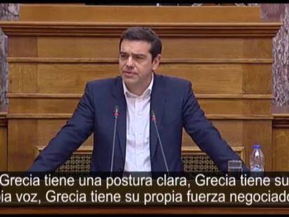 Tsipras, durante sua intervenção no Parlamento do país.