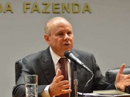 O ministro Guido Mantega em coletiva no in&iacute;cio do ano.