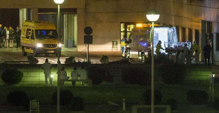 A auxiliar de enfermagem é levada ao hospital de Alcorcón.