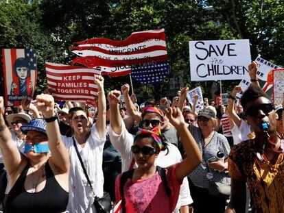 Participantes na manifestação de Nova York neste sábado.