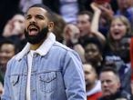 El cantante Drake, en un partido de baloncesto en Toronto, Canadá, en febrero de 2020.