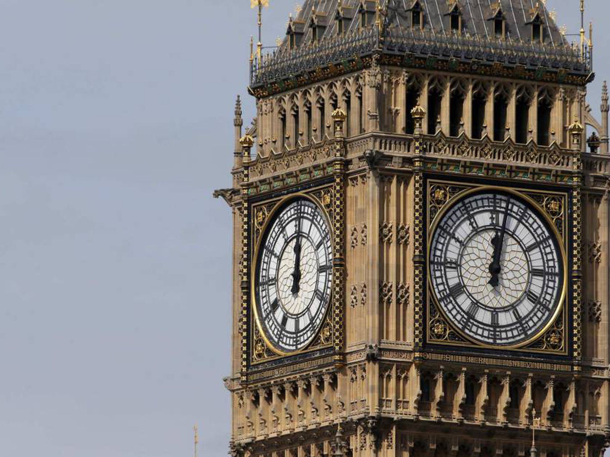 Em reforma, Big Ben volta a tocar em Londres