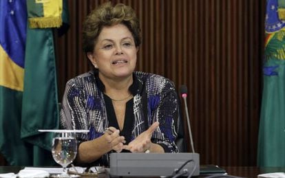 Dilma em reunião com aliados do Congresso, na segunda-feira.