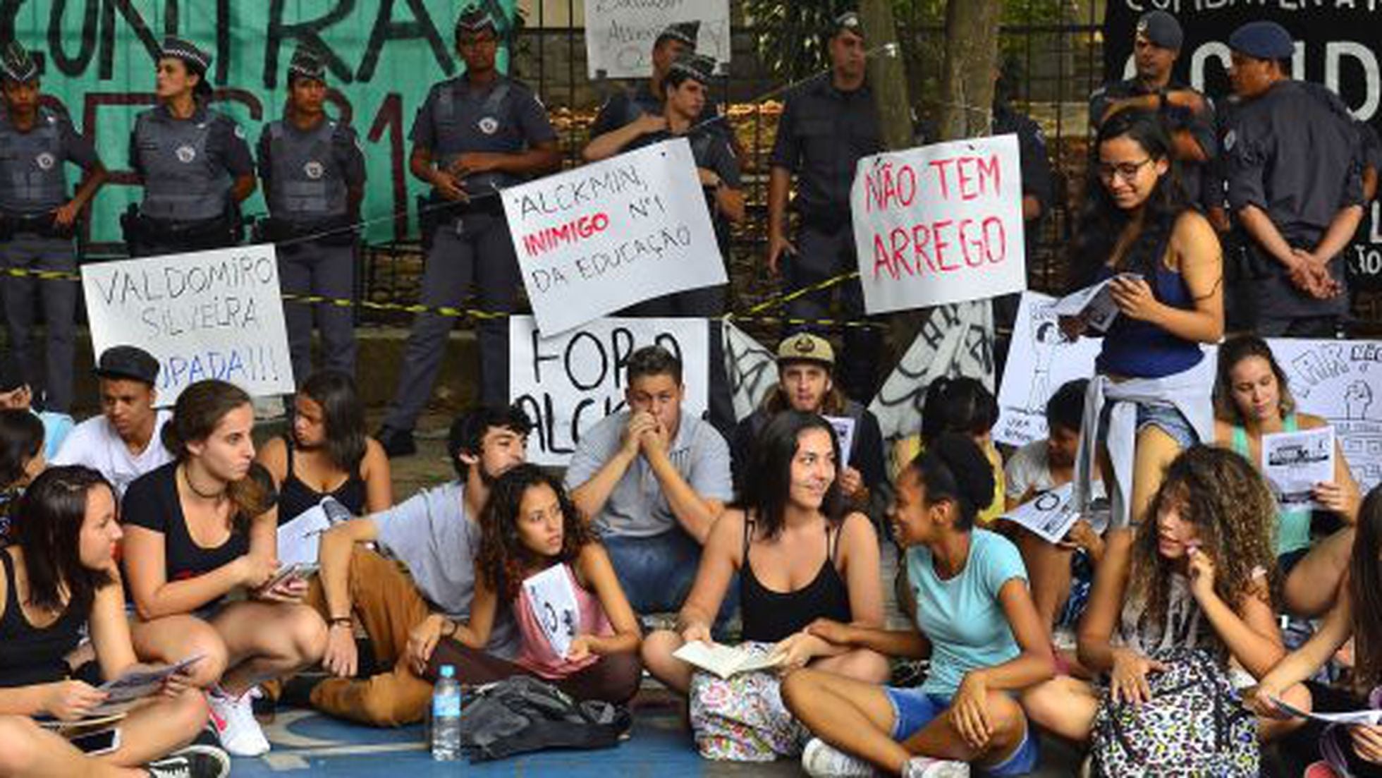 Mais de mil escolas estão ocupadas por estudantes no País