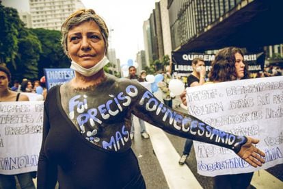 Protesto pela regularização da 'fosfo' na Avenida Paulista, em novembro de 2015.