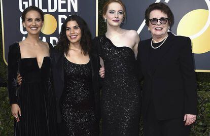 As atrizes Natalie Portman, America Ferrera, Emma Stone e Billie Jean King no Globo de Ouro.
