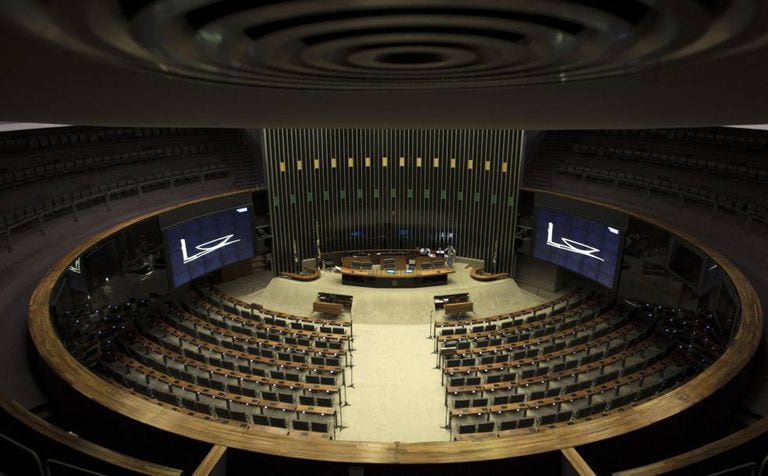 A Câmara dos Deputados cancelou as sessões agendadas para esta quarta.