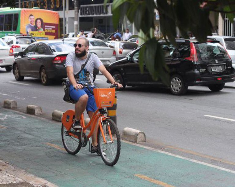 Projeto de lei quer criar curso de capacitação para ciclistas de BH.