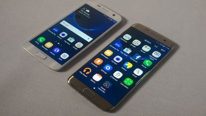Samsung Galaxy S7 (izquierda) y S7 Edge.