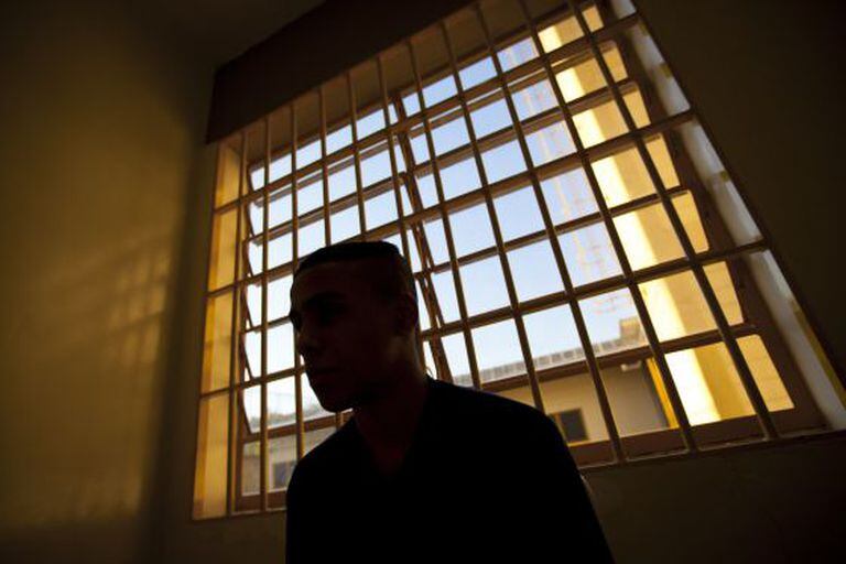 Jovem na Fundação Casa de São Paulo.