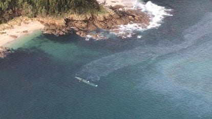 Imagem aérea do submarino localizado no litoral da Galícia.