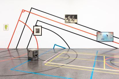 ‘Limits to Play’ (2020) e ‘Permutations’ (2019), de Céline Condorelli, em exposição na galeria TEA em Santa Cruz de Tenerife, Canárias.
