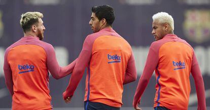 Messi, Suárez e Neymar em preparação para o jogo contra o Atlético.