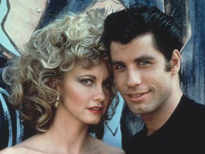 A história de Olivia Newton-John e John Travolta não supera o exame do tempo.