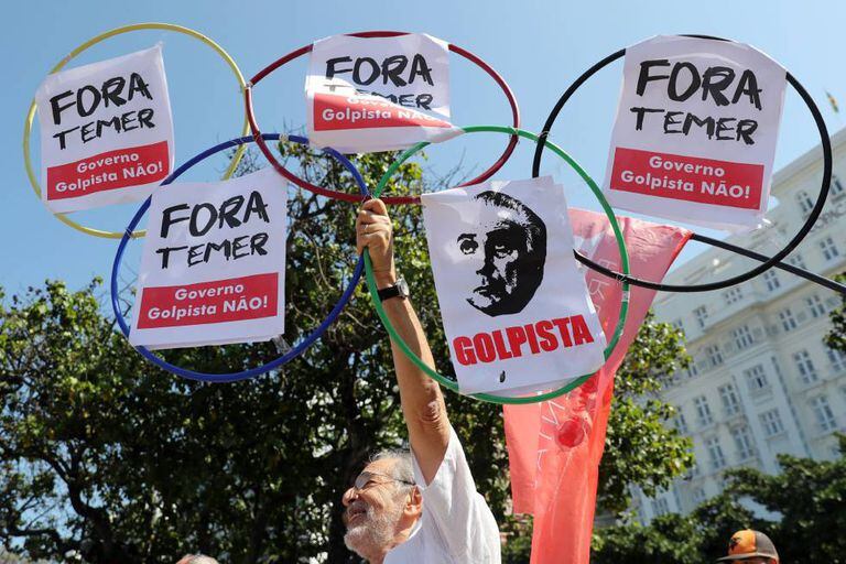 Manifestação contra o Governo interino de Michel Temer, nesta sexta.