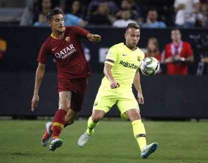 Arthur disputa amistoso pelo Barcelona contra a Roma.
