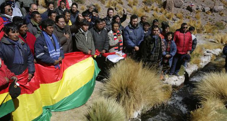 Bolivianos em um protesto na fronteira com Chile, em 2009.