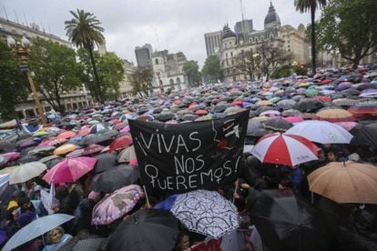 Milhares de pessoas participaram da passeata da “Quarta-feira negra”, há duas semanas, em Buenos Aires.