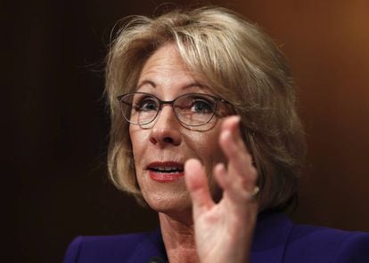 A secretária de Educação, Betsy DeVos.