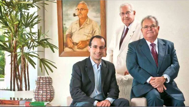 O Clã Odebrecht: Norberto (ao fundo), Marcelo (à esquerda) e Emílio (à direita).