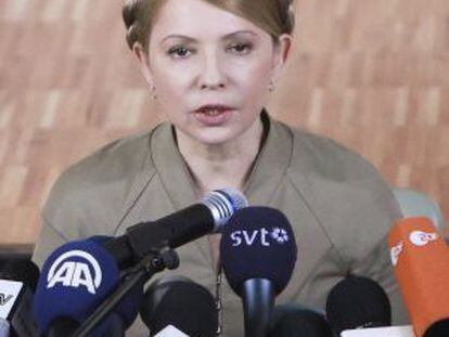 Yulia Timoshenko em uma coletiva de imprensa em Donetsk.