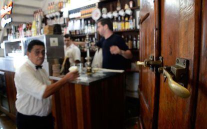 Bar Brasil, fundado em 1907 no bairro da Lapa.
