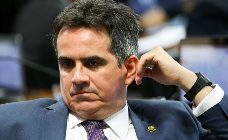 O senador Ciro Nogueira em sessão da CCJ no Senado em março de 2018