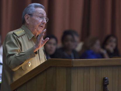 Raúl Castro durante seu pronunciamento parlamentar