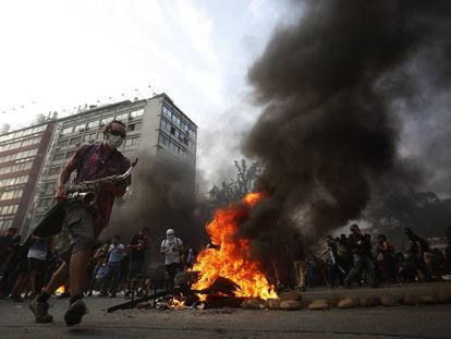 Protestos na última sexta-feira em Santiago.